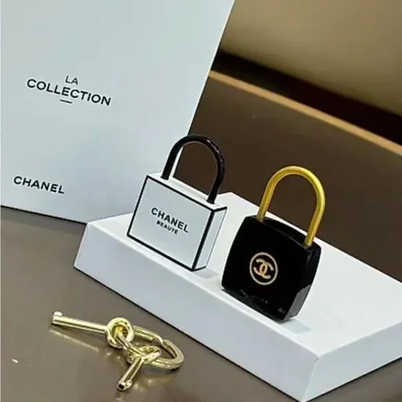 CHANEL Gift PadLock Lock & Key Set